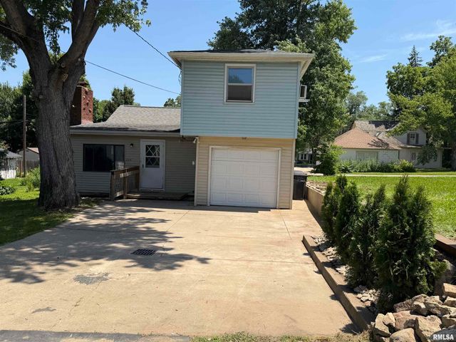 225 GRANDVIEW Avenue, East Peoria, IL 61611