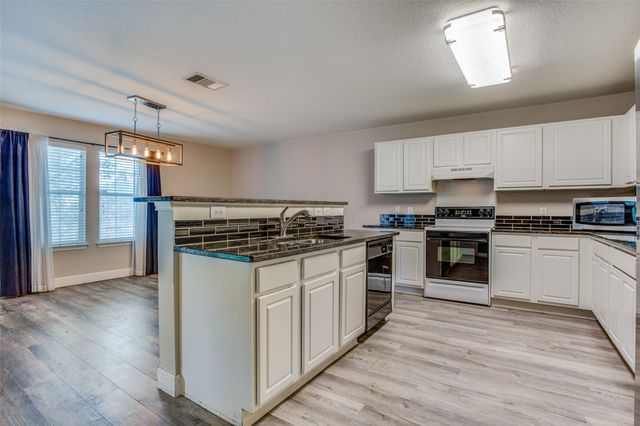 7113 Encanto TRL, Austin, TX 78744