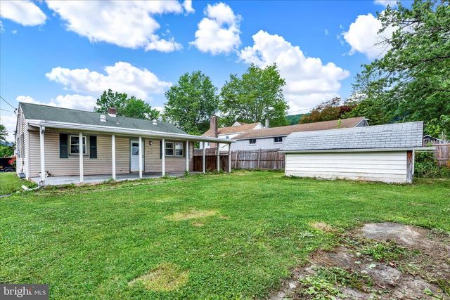 209 MONTGOMERY AVE, Reading, PA 19606