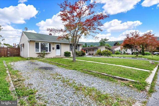 209 MONTGOMERY AVE, Reading, PA 19606