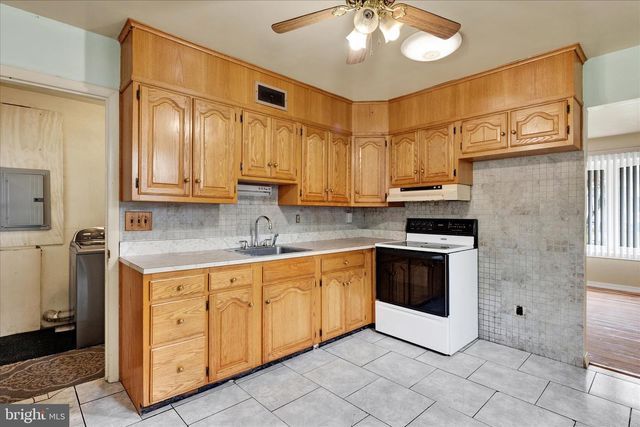 209 MONTGOMERY AVE, Reading, PA 19606