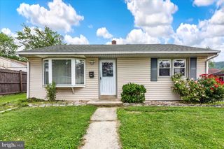 209 MONTGOMERY AVE, Reading, PA 19606