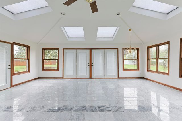 17866 Bellows Falls Drive, South Bend, IN 46614