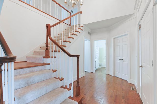 17866 Bellows Falls Drive, South Bend, IN 46614