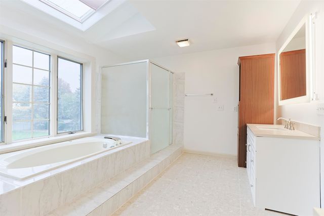 17866 Bellows Falls Drive, South Bend, IN 46614