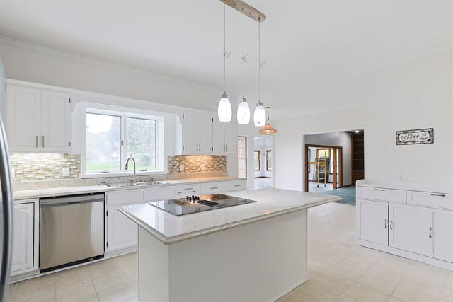 17866 Bellows Falls Drive, South Bend, IN 46614