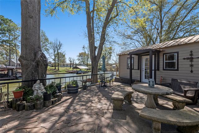 120 Rocking Chair Ranch Road, Trinidad, TX 75163