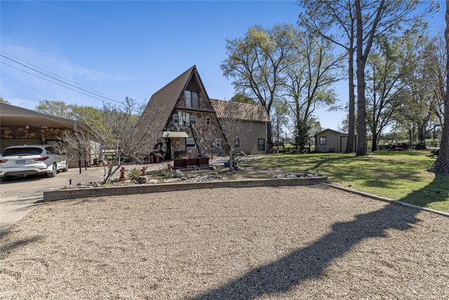 120 Rocking Chair Ranch Road, Trinidad, TX 75163