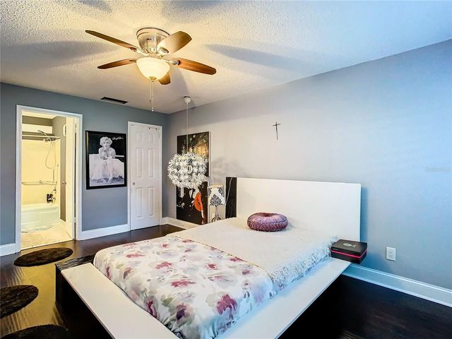 110 ASPEN CIRCLE, Seminole, FL 33777