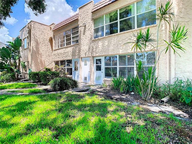 110 ASPEN CIRCLE, Seminole, FL 33777