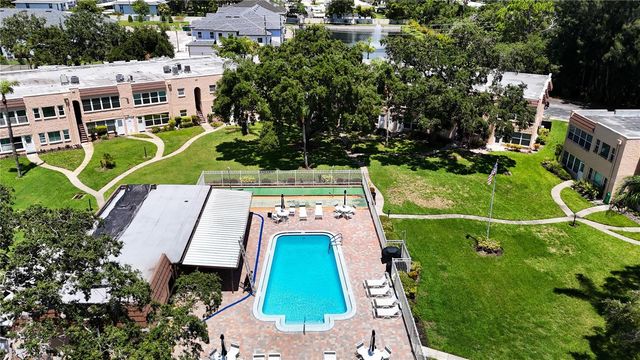 110 ASPEN CIRCLE, Seminole, FL 33777