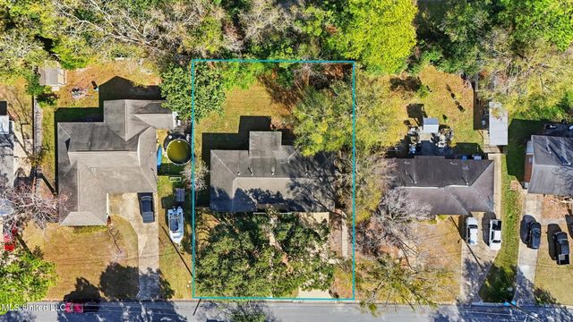 1210 Lancelot Lane, Ocean Springs, MS 39564