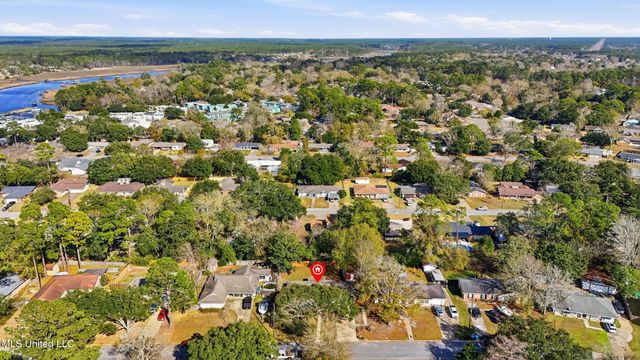 1210 Lancelot Lane, Ocean Springs, MS 39564