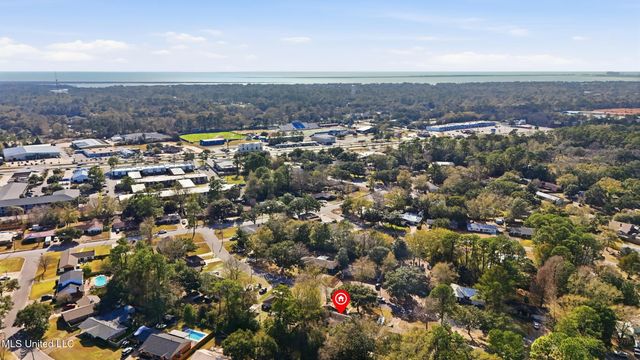 1210 Lancelot Lane, Ocean Springs, MS 39564