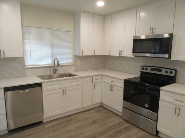 2622 Branch Oaks Drive, Garland, TX 75043