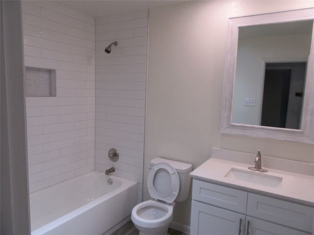 2622 Branch Oaks Drive, Garland, TX 75043