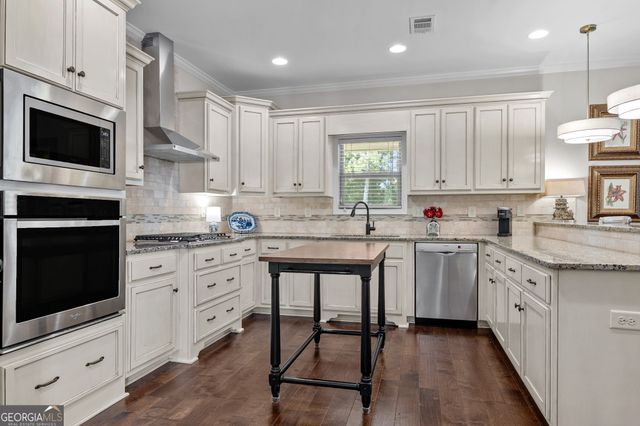 140 Greenview Drive, Newnan, GA 30265