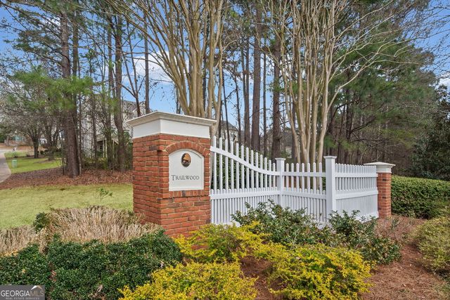 140 Greenview Drive, Newnan, GA 30265