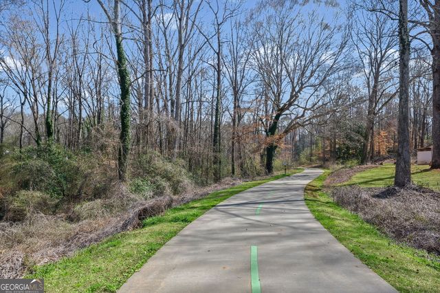 140 Greenview Drive, Newnan, GA 30265