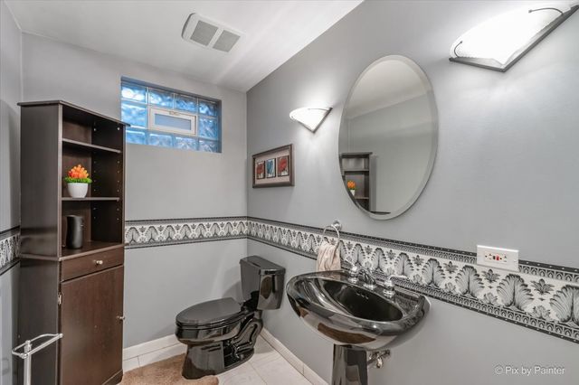 936 Doral Drive, Bartlett, IL 60103