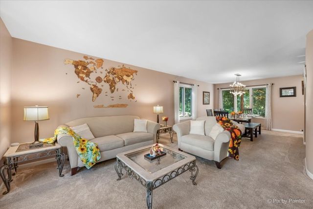 936 Doral Drive, Bartlett, IL 60103