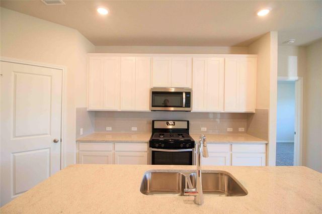 900 Limestone Shoals RD, Austin, TX 78748
