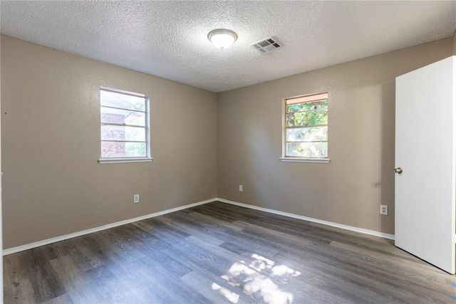 4825 S Fairmont Avenue, Oklahoma City, OK 73129