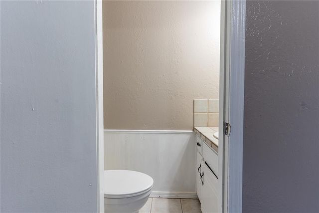 4825 S Fairmont Avenue, Oklahoma City, OK 73129