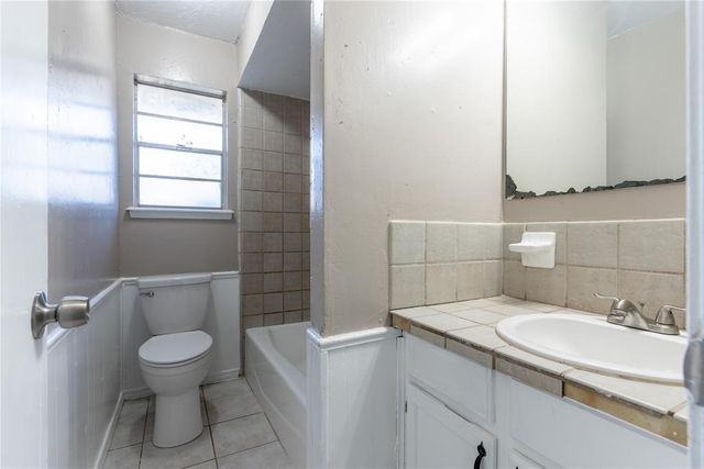 4825 S Fairmont Avenue, Oklahoma City, OK 73129