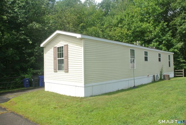 6 Harmony Lane, Milford, CT 06460