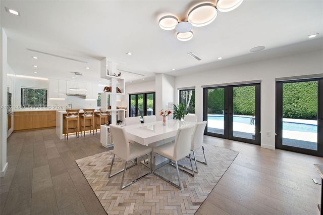 1117 Alfonso Ave ., Coral Gables, FL 33146