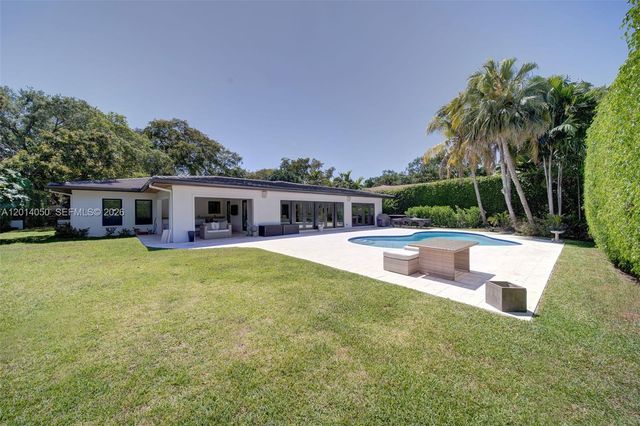 1117 Alfonso Ave ., Coral Gables, FL 33146