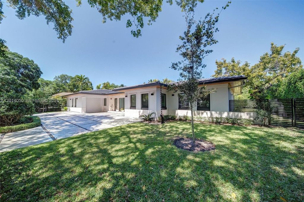 1117 Alfonso Ave ., Coral Gables, FL 33146