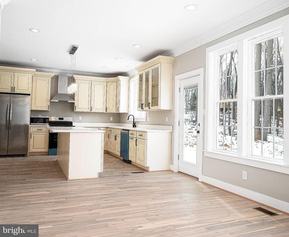 831 DEER RIDGE DR, Westminster, MD 21158