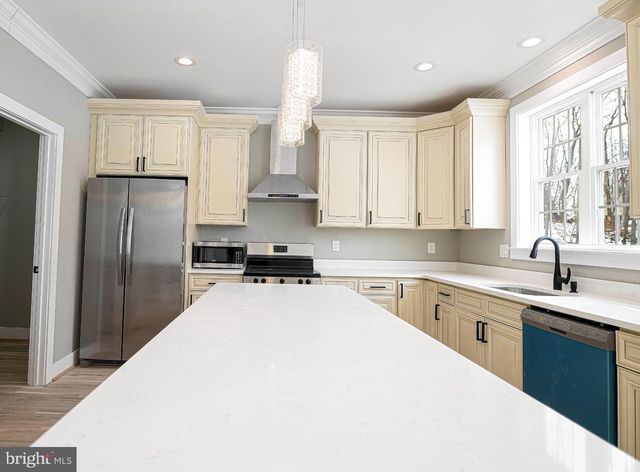831 DEER RIDGE DR, Westminster, MD 21158