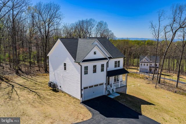 831 DEER RIDGE DR, Westminster, MD 21158