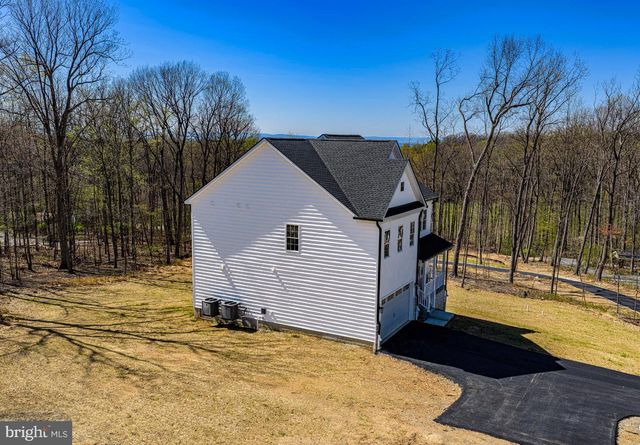 831 DEER RIDGE DR, Westminster, MD 21158