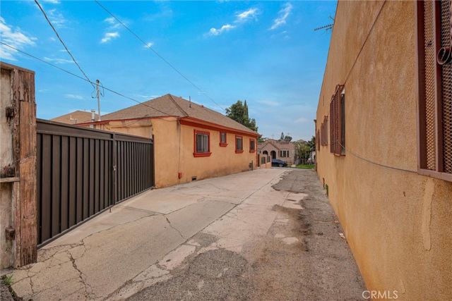 2811 -2813 E Boulder Street, Los Angeles, CA 90033