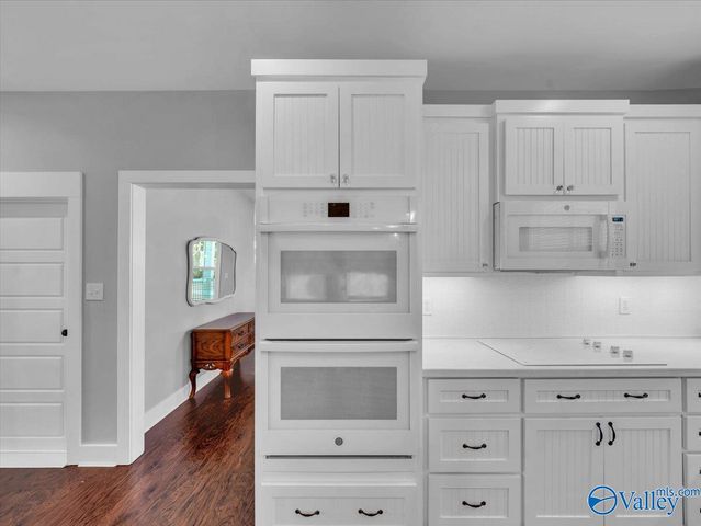 18242 Menefee Road, Athens, AL 35613