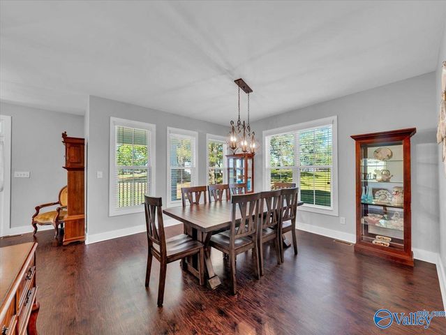 18242 Menefee Road, Athens, AL 35613