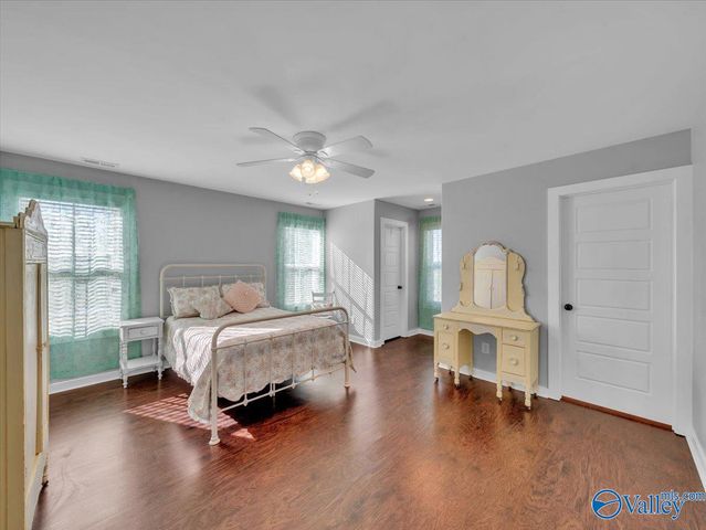 18242 Menefee Road, Athens, AL 35613