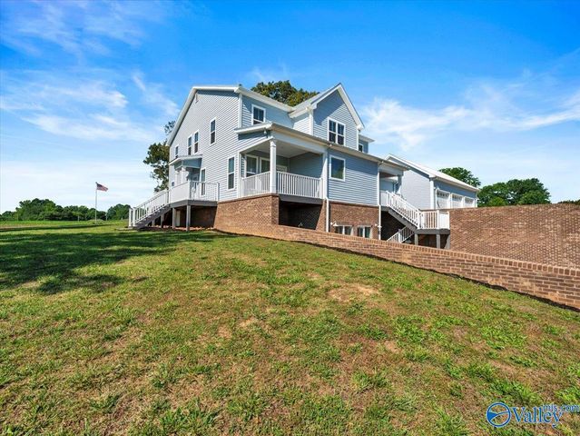 18242 Menefee Road, Athens, AL 35613