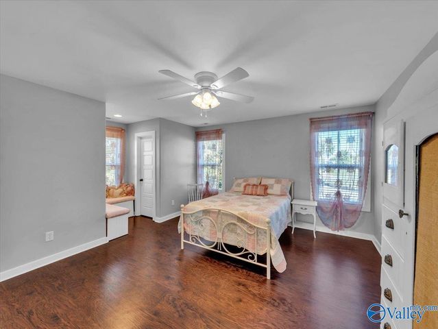 18242 Menefee Road, Athens, AL 35613
