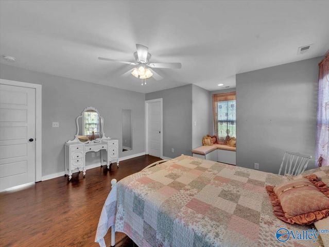 18242 Menefee Road, Athens, AL 35613