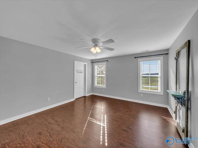 18242 Menefee Road, Athens, AL 35613