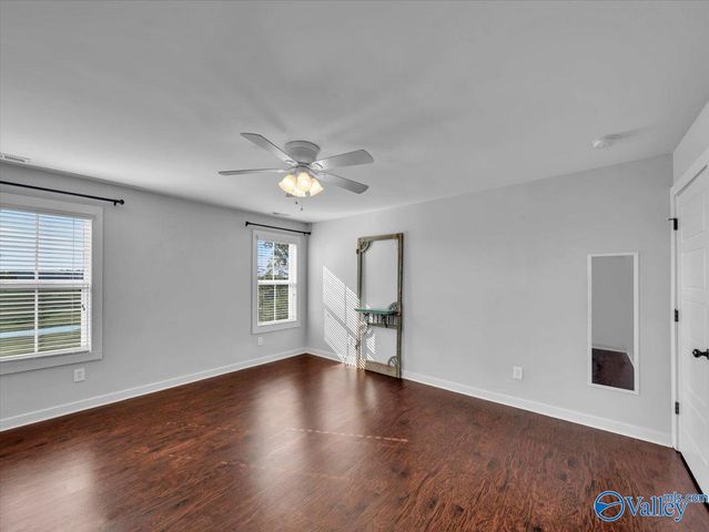 18242 Menefee Road, Athens, AL 35613