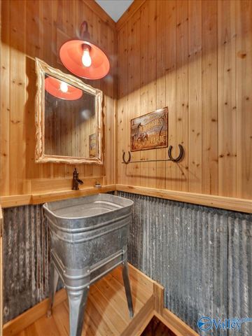 18242 Menefee Road, Athens, AL 35613