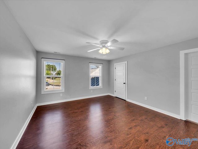 18242 Menefee Road, Athens, AL 35613