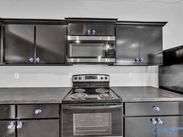18242 Menefee Road, Athens, AL 35613