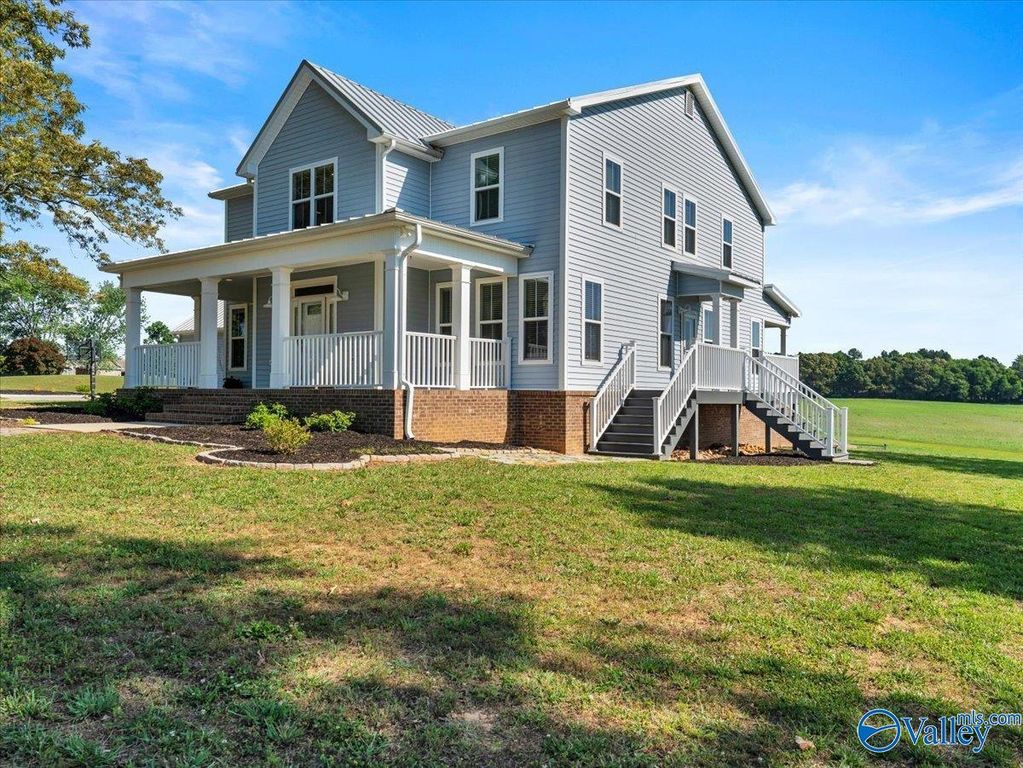 18242 Menefee Road, Athens, AL 35613